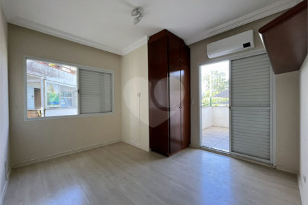 Casa para alugar com 4 quartos, sendo 2 suítes, no condomínio Porto Fino, São Paulo - SP