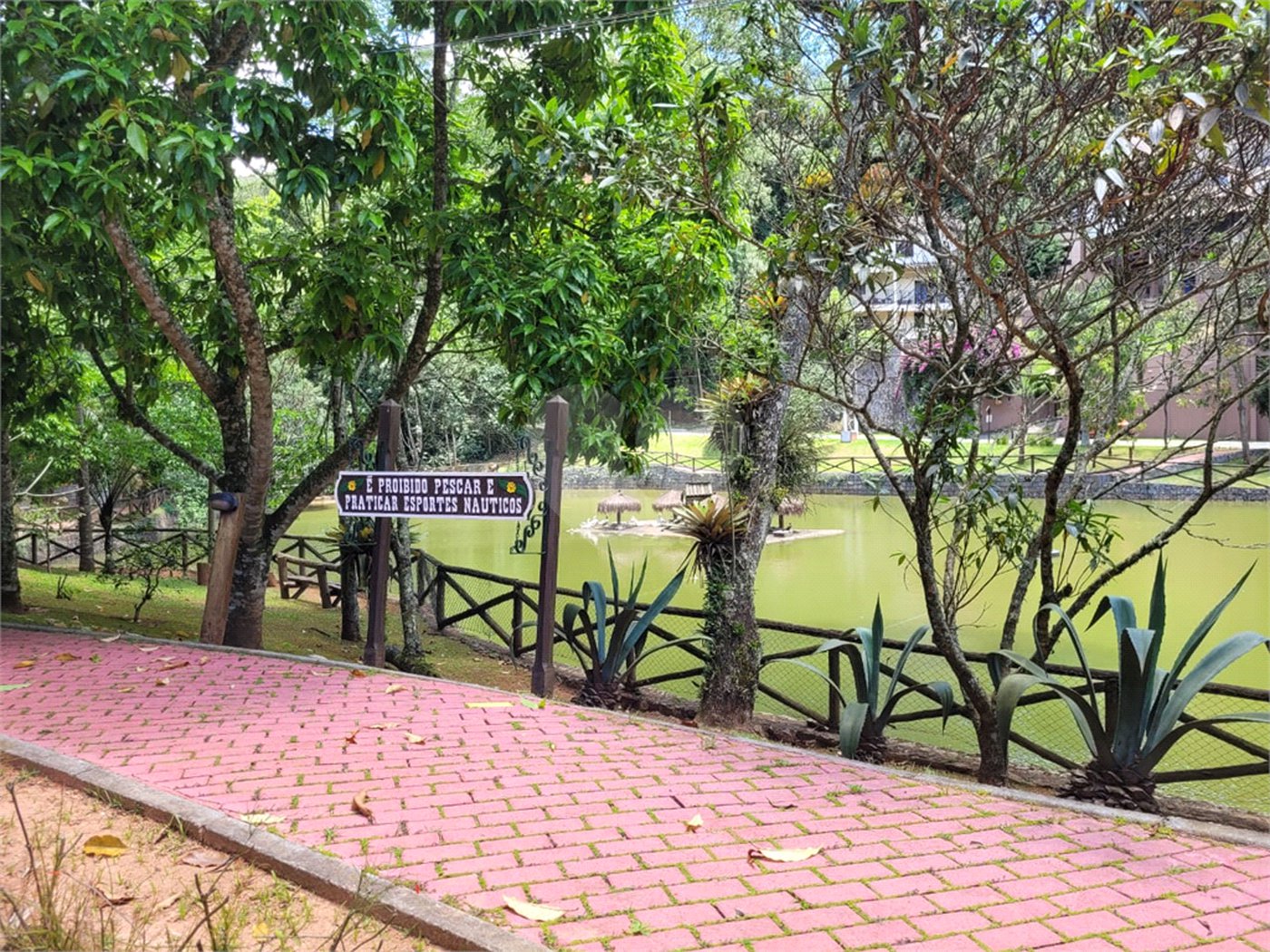 Terreno à venda no condomínio Parque Imperial da Cantareira, Mairiporã - SP