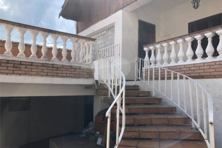 Casa Térrea à venda com 3 quartos em Vila Mazzei, São Paulo, SP