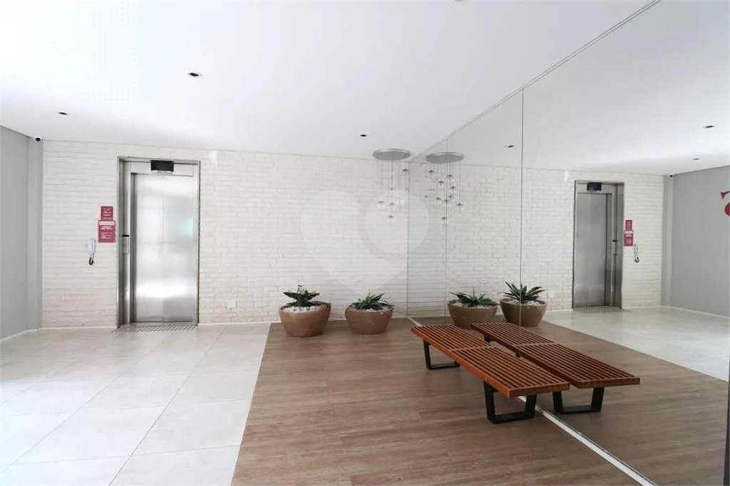 Apartamento à venda com 2 quartos, sendo 1 suíte,  em Barra Funda, São Paulo, SP