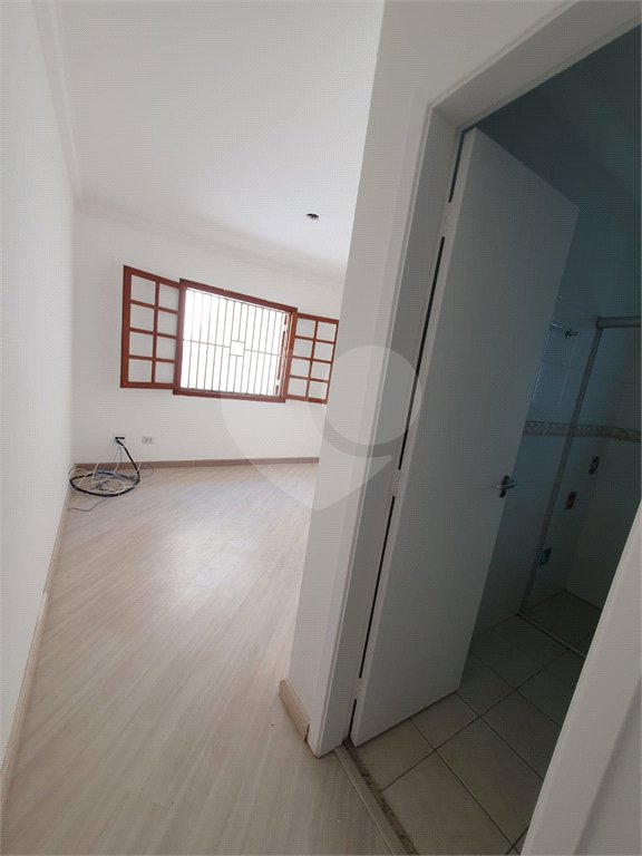 Sobrado à venda com 4 quartos, sendo 2 suítes,  em Santana, São Paulo, SP