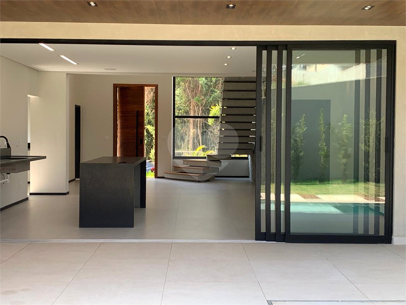 Casa à venda com 4 suítes no condomínio Reserva São Nicolau, Atibaia - SP