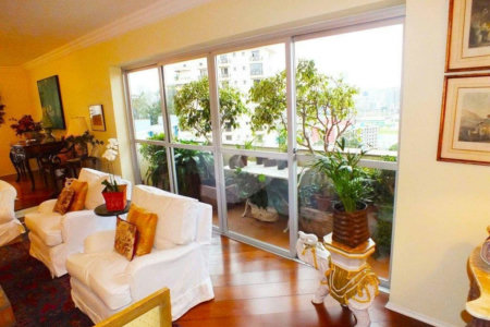Apartamento à venda com 3 suítes em Real Parque, São Paulo, SP