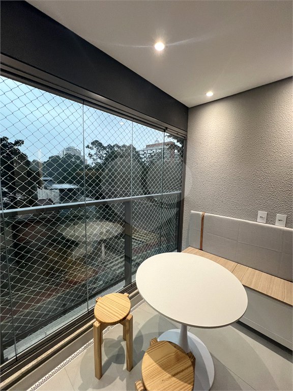 Apartamento à venda ou para alugar com 1 quarto em Pinheiros, São Paulo, SP