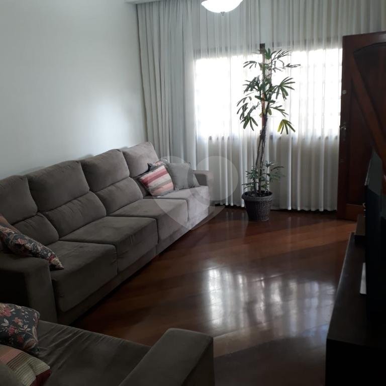 Sobrado à venda com 3 suítes em Santa Teresinha, São Paulo, SP