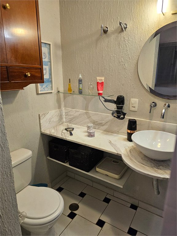 Apartamento à venda com 3 quartos, sendo 1 suíte, em Vila Olímpia, São Paulo, SP
