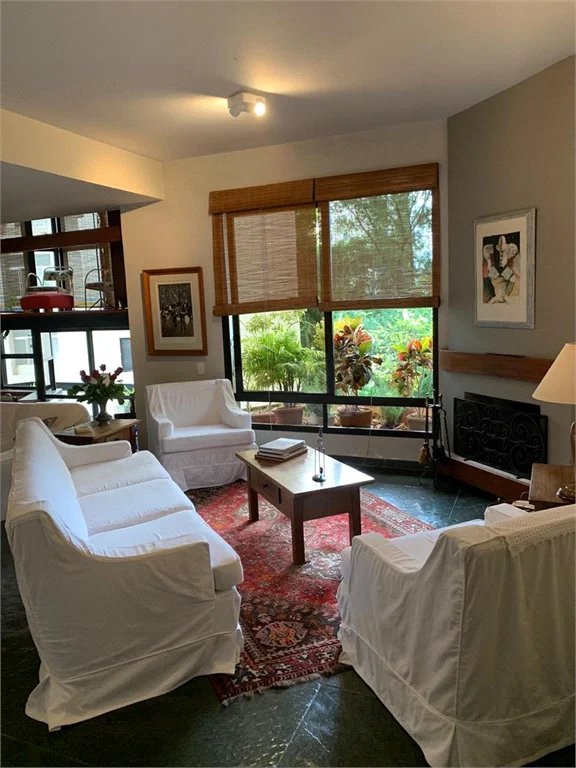 Apartamento à venda com 4 quartos, sendo 2 suítes, em Real Parque, São Paulo, SP
