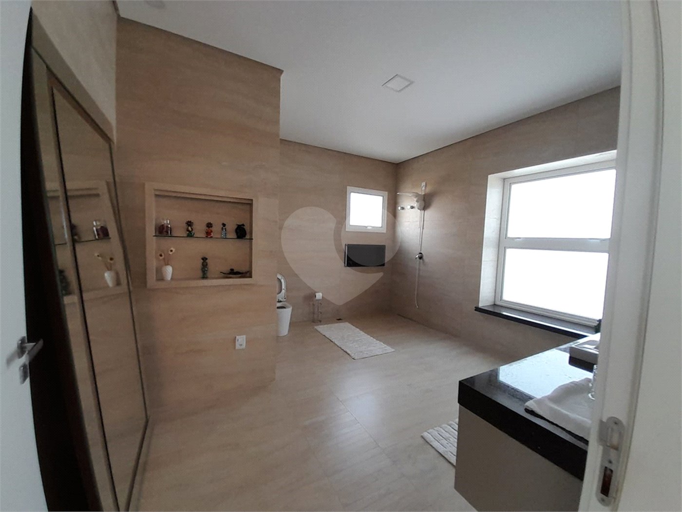 Casa à Venda no Condomínio Damha III – Elegância e Conforto para sua Família