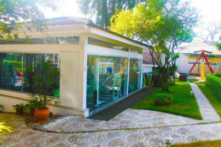 Casa à venda ou para alugar com 5 suítes no condomínio Arataca, São Paulo - SP