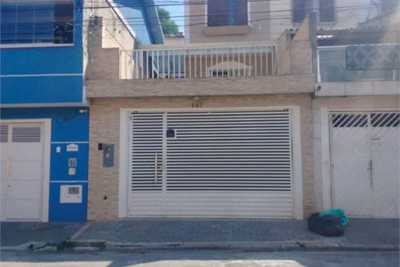 Sobrado à venda com 2 quartos em Jardim Santa Rosa, Taboão da Serra, SP