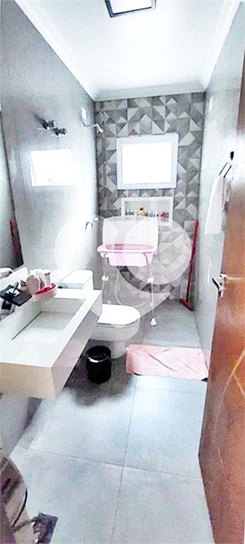 Casa à venda com 4 quartos, sendo 2 suítes,  no condomínio Sausalito, Mairiporã - SP