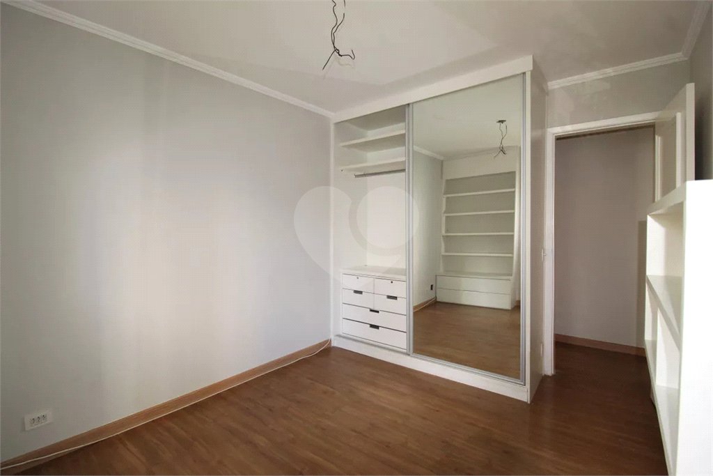 Apartamento à venda com 3 quartos, sendo 1 suíte,  em Vila Uberabinha, São Paulo, SP