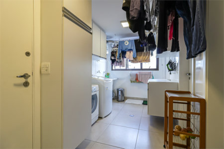 Apartamento à venda com 4 quartos, sendo 2 suítes, em Moema, São Paulo, SP