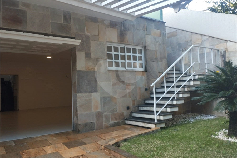 Casa Térrea à venda ou para alugar com 4 suítes em Jardim São Bento, São Paulo, SP