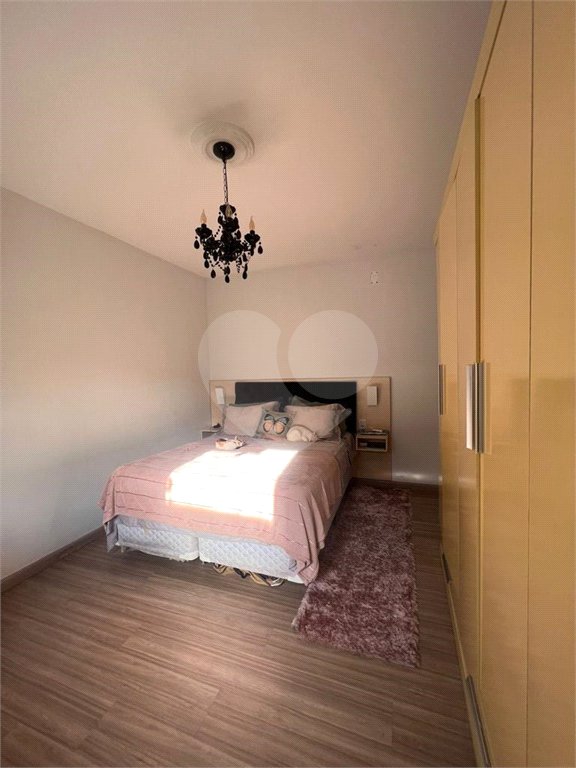 Casa à venda com 3 quartos em Vila Oliveira, Mogi das Cruzes, SP