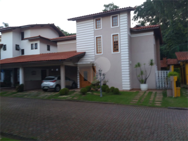 Casa à venda com 4 quartos, sendo 3 suítes,  no condomínio Da Serra, São Paulo - SP