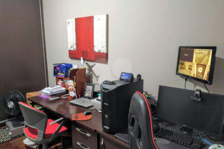 Sobrado à venda com 4 quartos, sendo 2 suítes, em Vila Paulicéia, São Paulo, SP