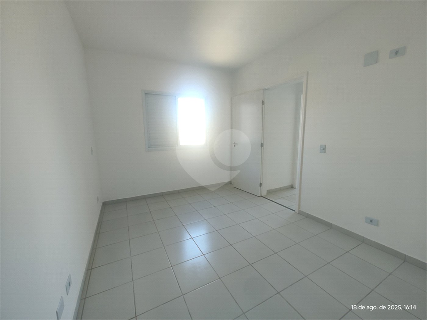 Apartamento para alugar com 3 quartos, sendo 1 suíte,  em Jardim das Palmeiras, Atibaia, SP
