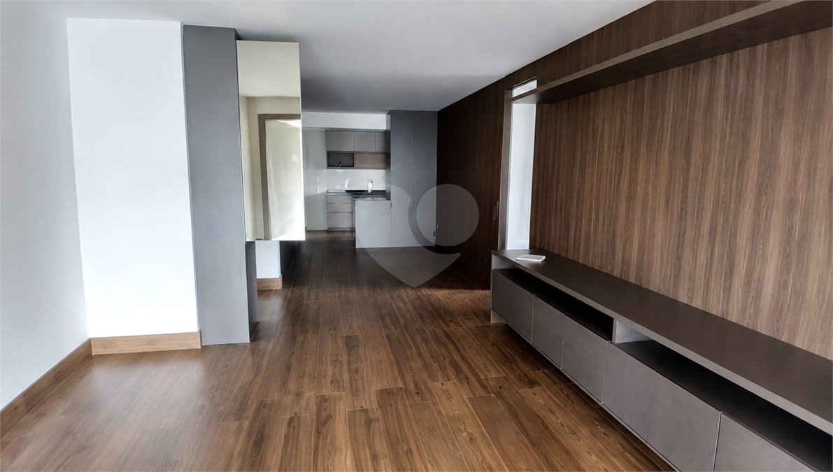 Apartamento à venda com 3 suítes em Sumarezinho, São Paulo, SP