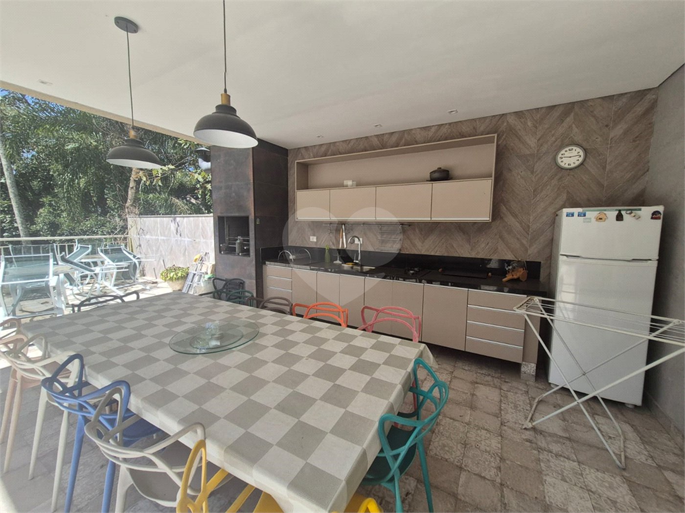 Casa à venda ou para alugar com 3 suítes no condomínio Sausalito, Mairiporã - SP