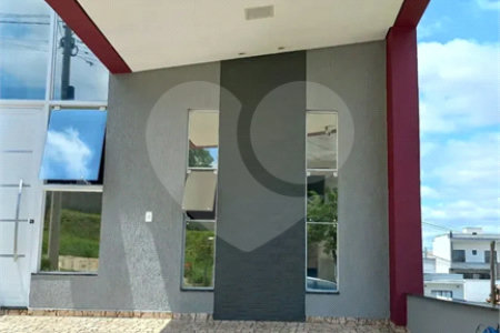 Casa à venda com 3 quartos, sendo 1 suíte, no condomínio Horto Florestal Villagio, Sorocaba - SP