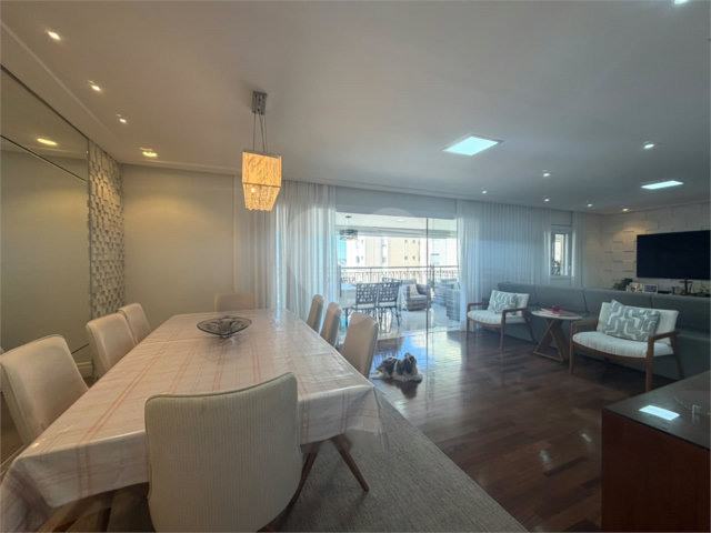 Apartamento à venda com 3 suítes em Jardim Marajoara, São Paulo, SP