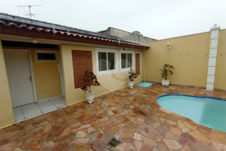 Casa à venda com 4 quartos, sendo 3 suítes,  no Centro, Itapetininga, SP