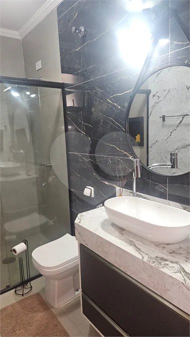 Indaiatuba- condominio Vale das Laranjeiras - Itaici - Terreno 3040,00 ms- construida 220ms - 3 dormitórios, sendo 2 suítes e uma suíte master com closet, além de uma sala ampla com 3 ambientes, Cozinha planejada,, campo de futebol/vôlei, Area de lazer com piscina, espaço gourmet com churrasque