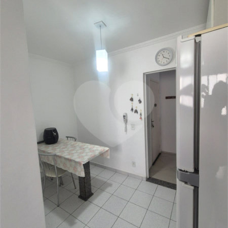 Apartamento à venda com 3 quartos, sendo 1 suíte,  em Parque Santana, Mogi das Cruzes, SP