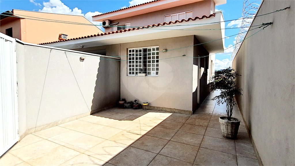 Casa à venda com 3 quartos, sendo 1 suíte, em Ribeirânia, Ribeirão Preto, SP