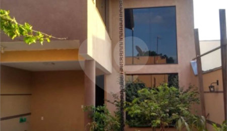 Casa à venda com 3 quartos, sendo 1 suíte,  em Jardim Panorama, Salto, SP