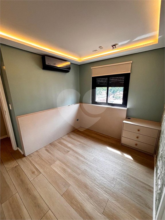 Apartamento à venda com 3 quartos, sendo 1 suíte,  em Jardim Oswaldo Cruz, São José dos Campos, SP