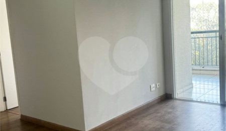 Apartamento para alugar com 3 quartos, sendo 1 suíte, em Parque Reboucas, São Paulo, SP
