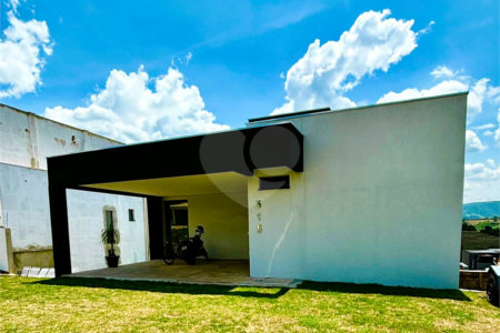 Casa à venda com 4 suítes no condomínio Village Ipanema, Araçoiaba da Serra - SP