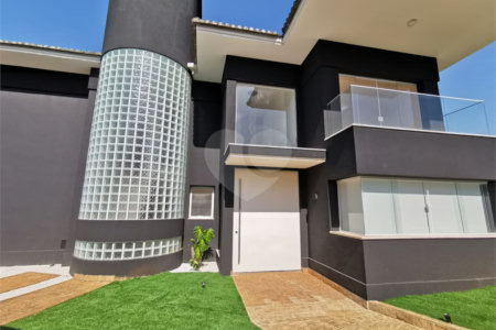 Casa à venda ou para alugar com 4 suítes em Parque dos Príncipes, São Paulo, SP