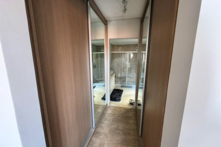 Casa à venda com 3 quartos, sendo 1 suíte, no condomínio Residencial Jardim das Flores 1510, Cotia - SP