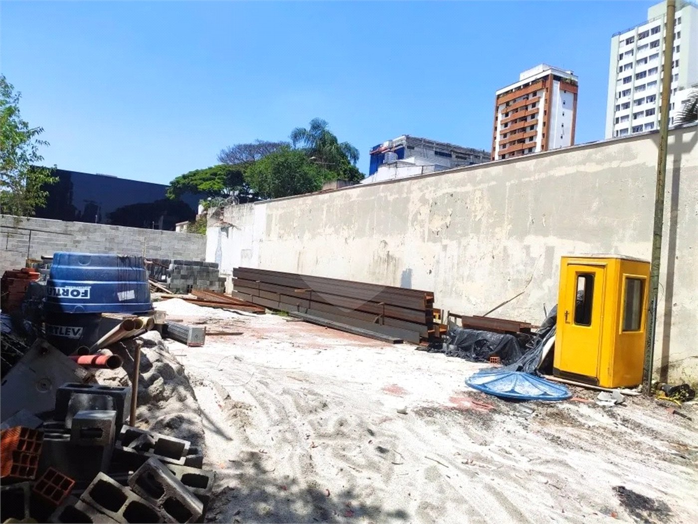 Terreno à venda em Jardim das Acácias, São Paulo, SP