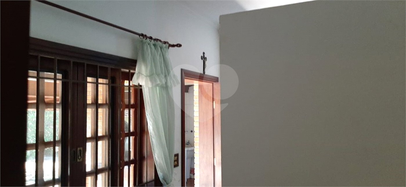 Chácara à venda com 6 quartos, sendo 3 suítes, em Paiol Velho, Vinhedo, SP