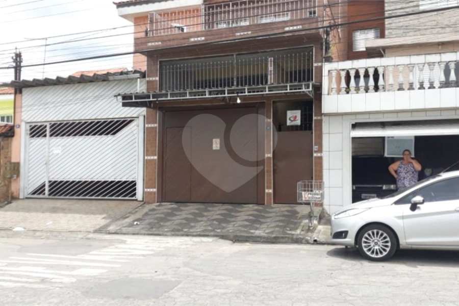 Sobrado à venda com 3 quartos, sendo 1 suíte, em Parque Continental I, Guarulhos, SP