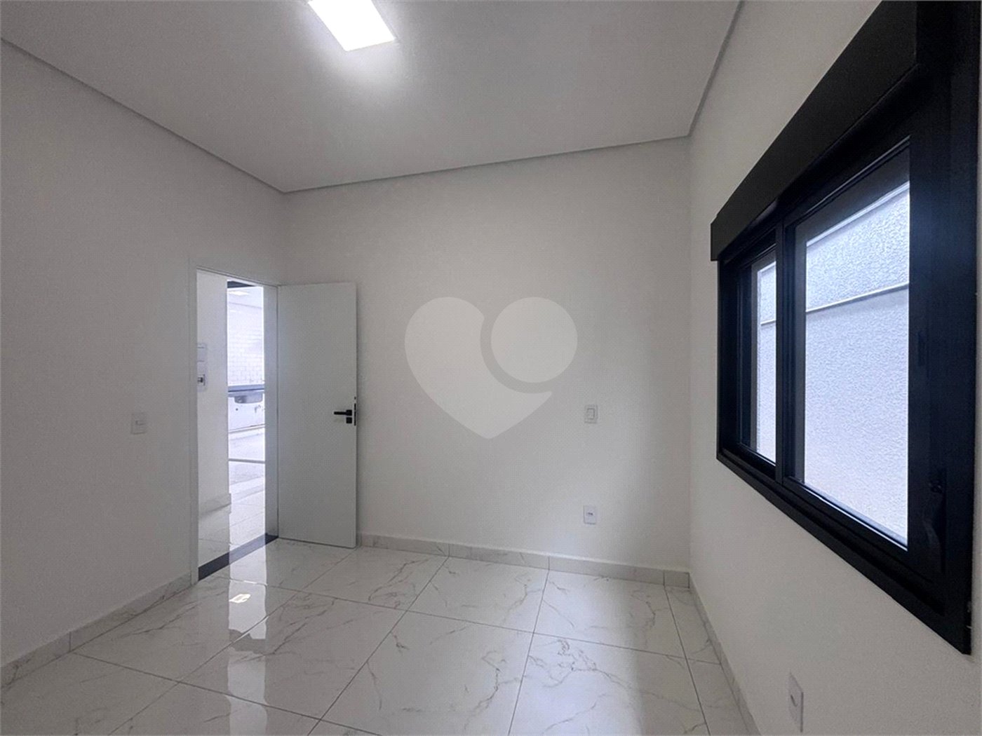 Casa à venda com 3 suítes no condomínio Campos do Conde I e II, Sorocaba - SP