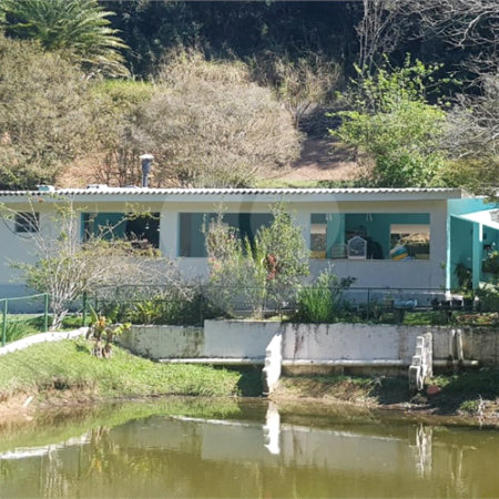 Casa à venda com 5 quartos, sendo 1 suíte,  em Taboão, Mogi das Cruzes, SP