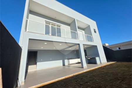 Casa à venda com 3 suítes em Marambaia, Vinhedo, SP