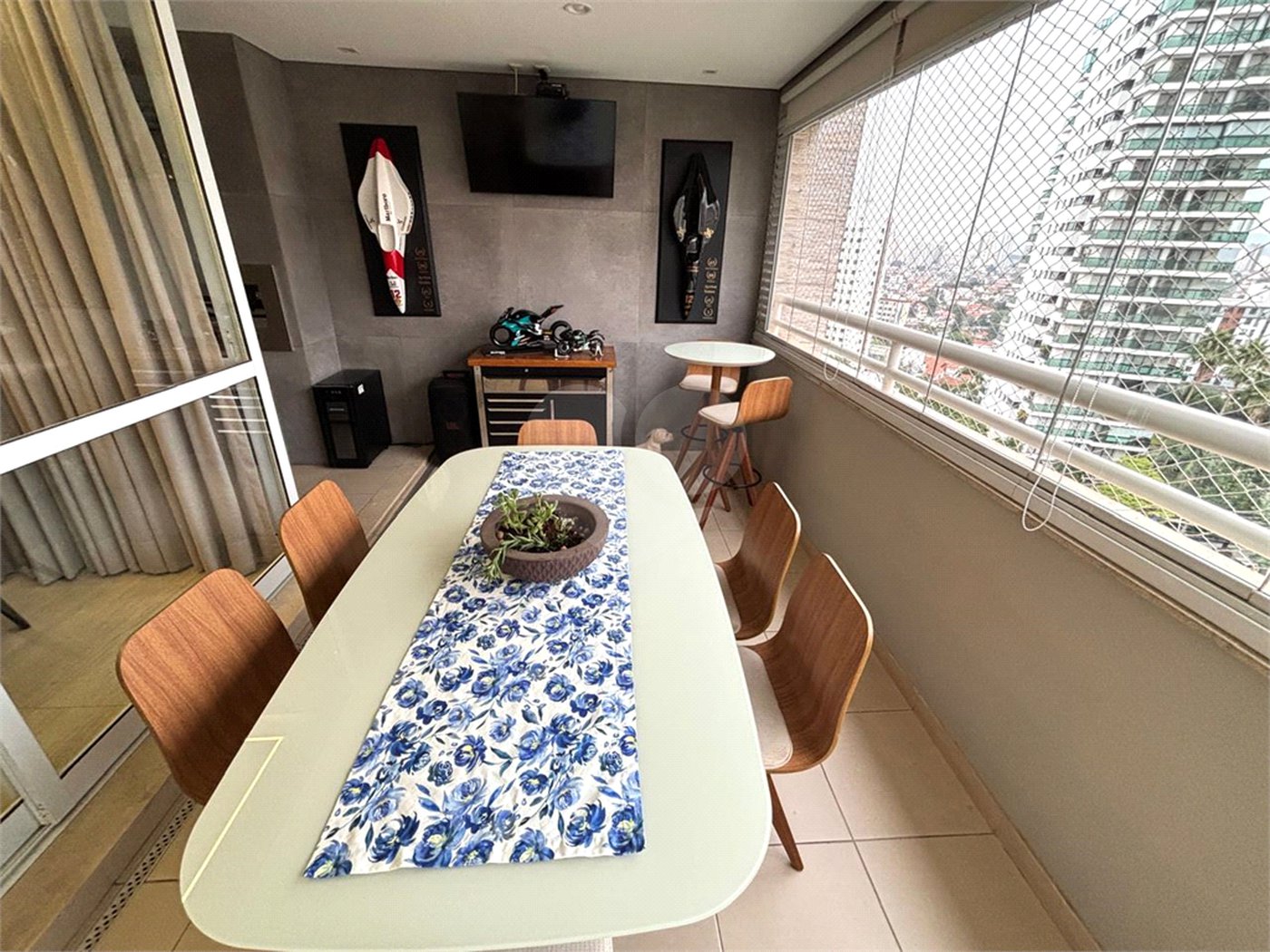 Apartamento à venda com 4 quartos, sendo 3 suítes, em Santana, São Paulo, SP