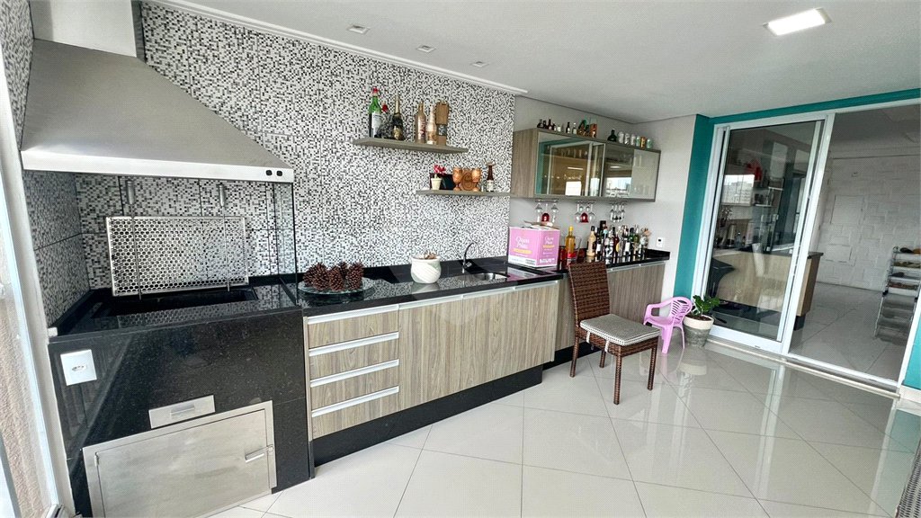 Apartamento à venda com 3 suítes em Jardim Monte Kemel, São Paulo, SP