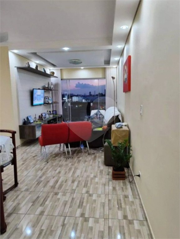 Apartamento à venda com 3 quartos, sendo 1 suíte, em Vila Augusta, Guarulhos, SP