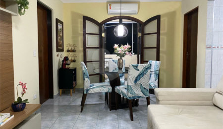 Sobrado à venda com 4 quartos em Tremembé, São Paulo, SP