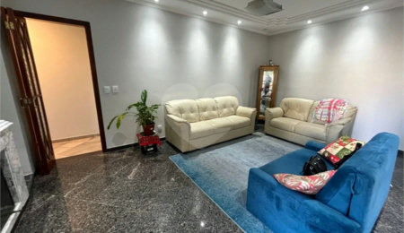 Apartamento à venda ou para alugar com 3 quartos, sendo 1 suíte,  em Vila Amalia, São Paulo, SP