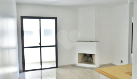Apartamento à venda com 2 quartos, sendo 1 suíte,  em Vila Hamburguesa, São Paulo, SP