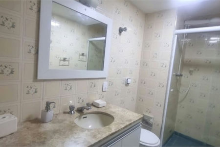 Apartamento porteira fechada com vista para o mar e lazer completo em Pitangueiras – Guarujá