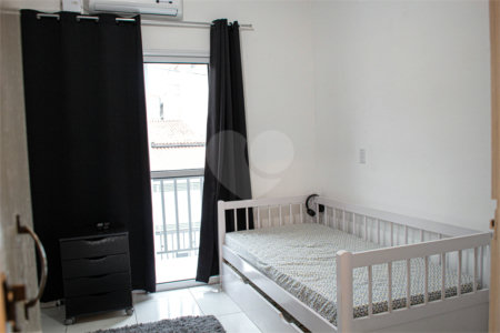 Casa à venda com 2 quartos, sendo 1 suíte, no Centro, Mairinque, SP